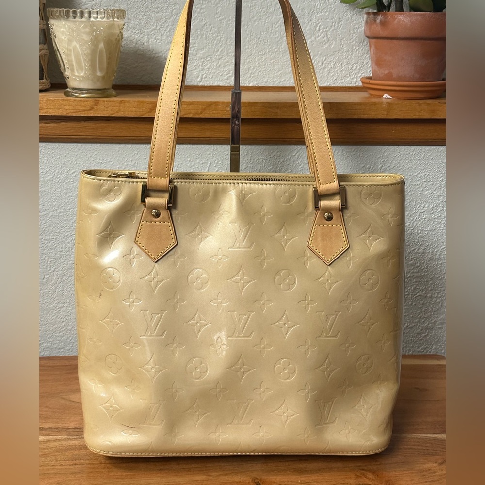 Louis Vuitton Monogram Vernis Houston Tote
